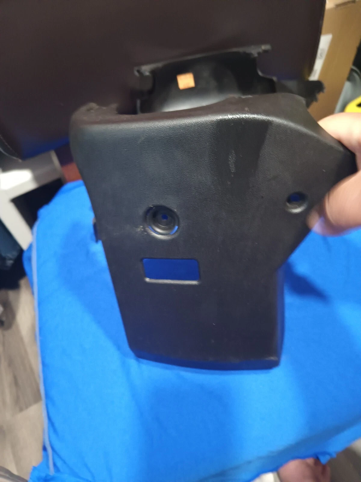 2013 BIUCK VERANO STERRING COLUMN COVER UPPER & LOWER - Image 11