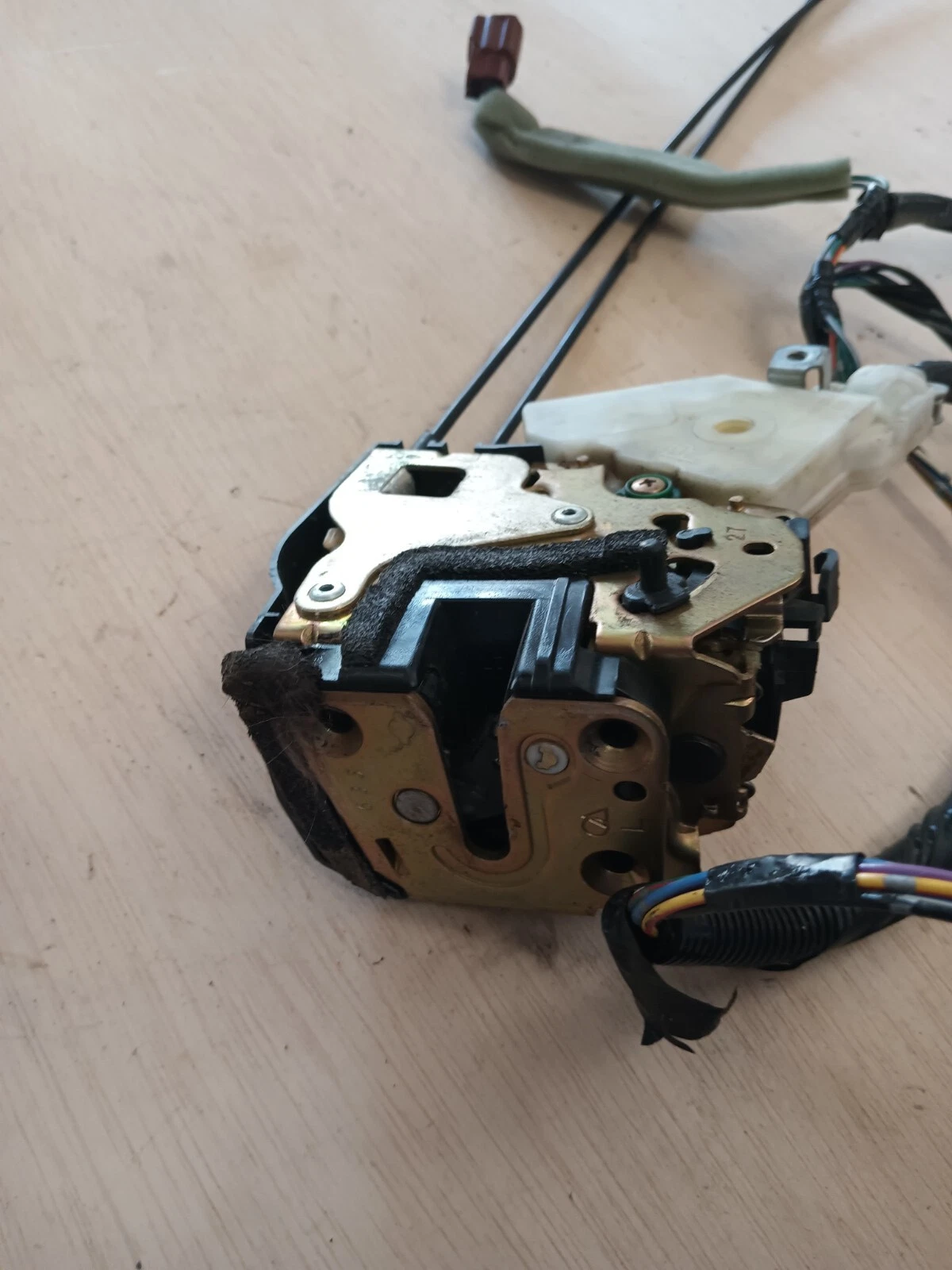 2006 NISSAN ALTIMA LH REAR DOOR LATCH WITH ACTUATOR - Image 12