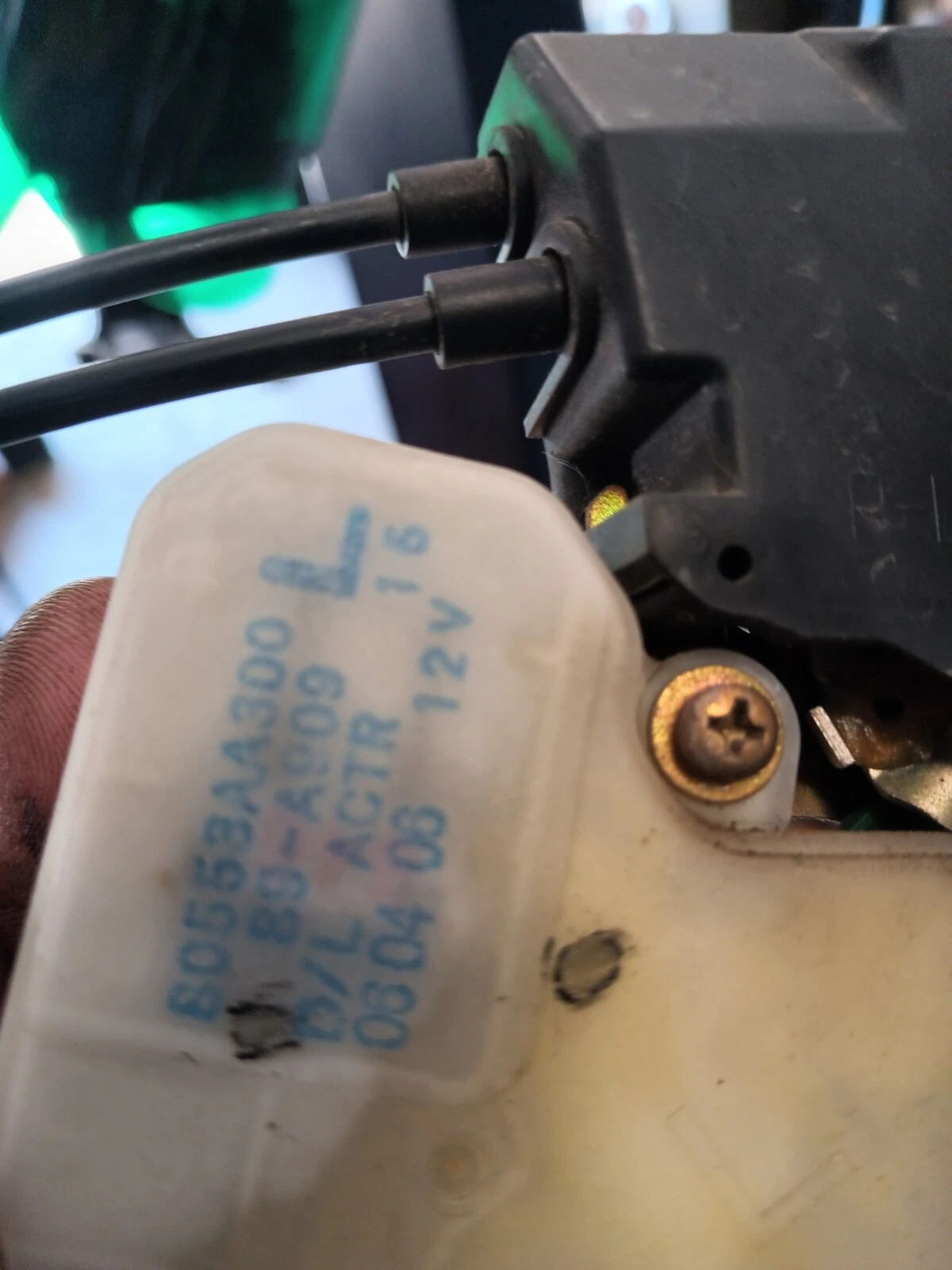 2006 NISSAN ALTIMA LH REAR DOOR LATCH WITH ACTUATOR - Image 4